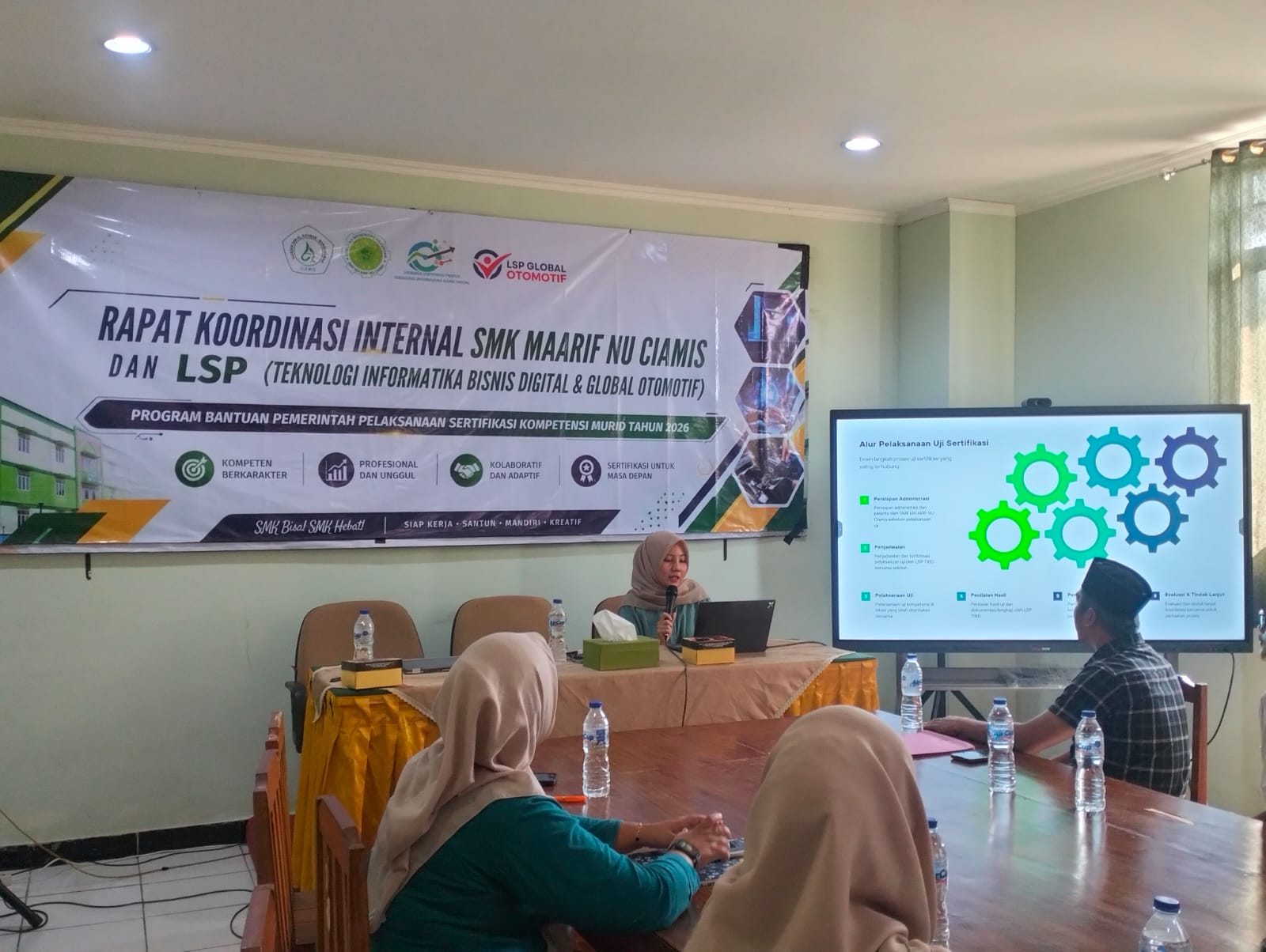 Rapat Koordinasi Internal SMK NU Ma'arif Ciamis Bersama LSP TIBD dan LSP Global Otomotif
