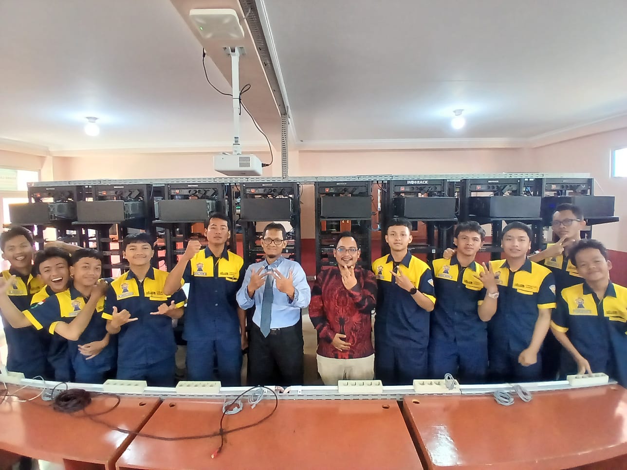 Kolaborasi LSP TIBD bersama SMK Dinamika Pembangunan